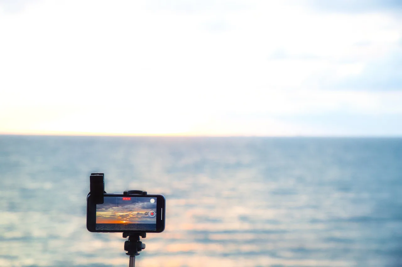 sunset, sea, mobile phone, camera, phone, clouds, sky, sunlight, twilight, dusk, evening, view, lake, ocean, water, nature, horizon, mood, iphone 11, iphone recording, record, screen, iphone, nature, iphone 11, iphone 11, iphone 11, iphone 11, iphone 11